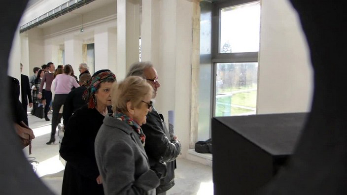 parc culturel de rentilly, marne et gondoire, xavier veilhan, seine-et-marne, frac, dove allouche, pierre bismuth, michel gondry
