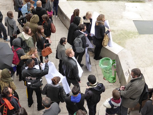 street-art, parvis, palais de tokyo, jr, artiste, performer, photographe, bnf, inside out, iop