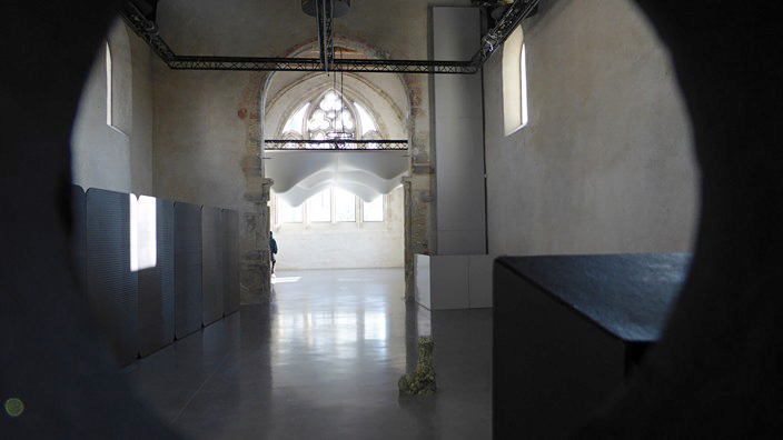 les églises, centre d'art, chelles, nicolas momein, coup de pouce, caoutchouc pouce, eric Degoutte