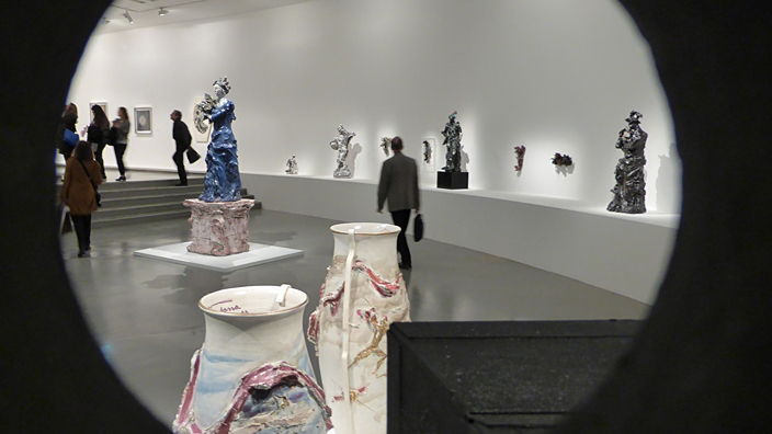 lucio fontana, musée d'art moderne, ville de paris, expositions, rétrospective, sculptures, toiles, céramiques, fabrice hergott, choghakate kazarian, sébastien gokalp, nini ardemagni laurini, jean louis schefer, daniel soutif, anthony white, luca massimo barbero, paolo campiglio, marina pugliese, sébastien gokalp, choghakate kazarian, michel tapié, lawrence alloway