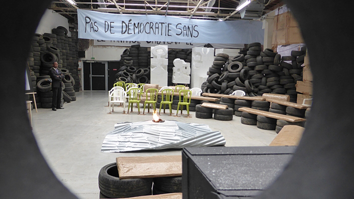 thomas hirschhorn, palais de tokyo, flamme éternelle, gdf suez, galerie chantal crousel, fondation jan michalski, julien fronsacq