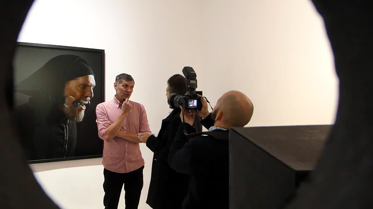 art contemporain, galerie rabouan moussion, waiting, erwin olaf, photographie, portrait